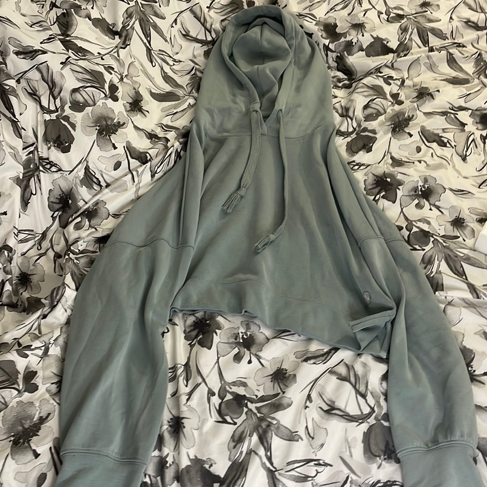 Altard State work out cropped hoodie